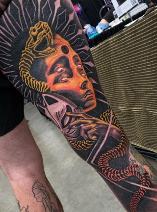 The FALL Tattooing and Piercing - Tatouage