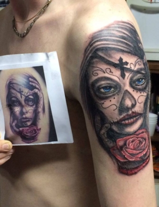 Blush Tattoo - Tatouage