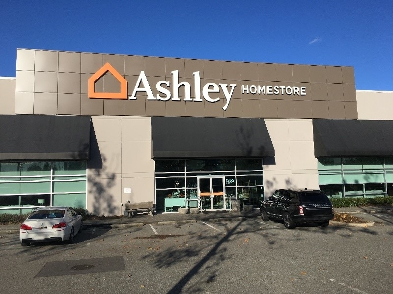 ashley homestore - Magasins de meubles