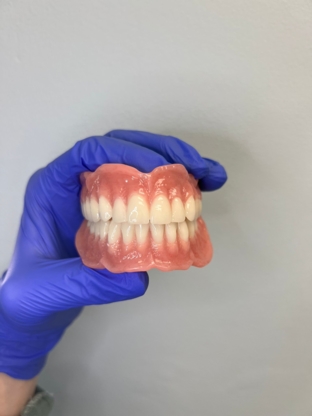 Charing Cross Implant Denture Clinic - Denturologistes
