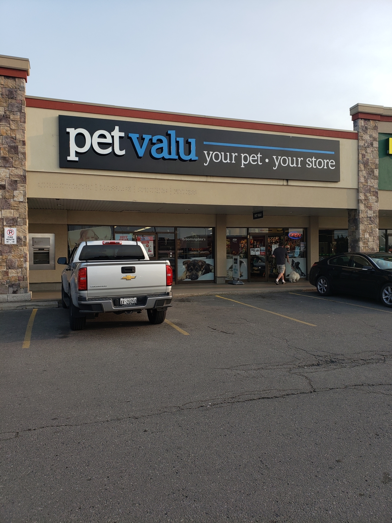 Pet Valu Opening Hours 210 Glendale Ave, St Catharines, ON