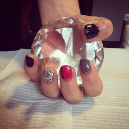 Ongles de Cristal - Manicures & Pedicures