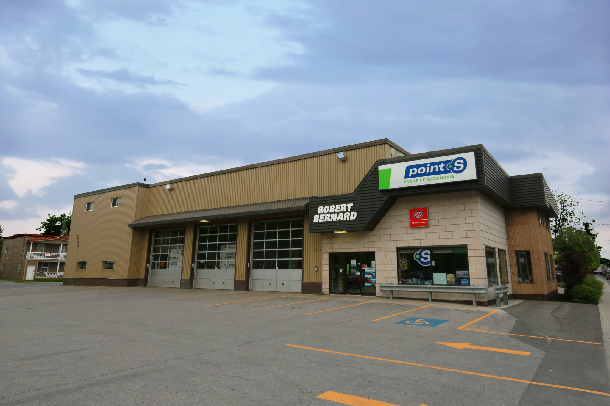 point s - robert bernard - Tire Retailers