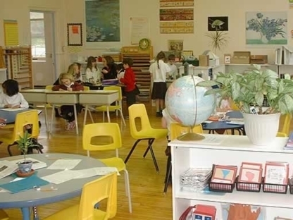 Montessori School-Call Guelph Montessori School - Childcare Services