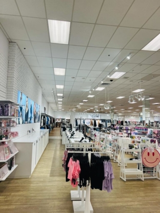 Ardene - Clothing Stores