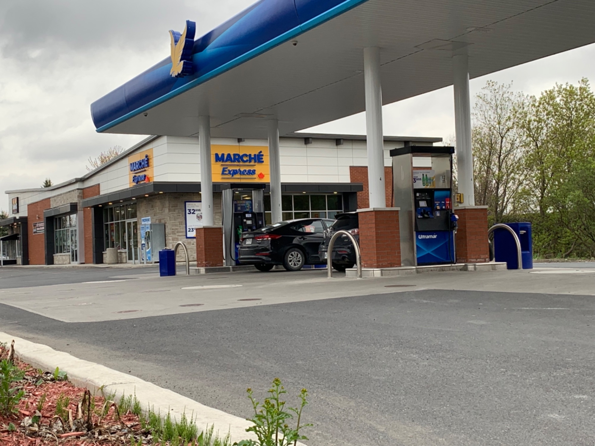 Ultramar - Gas Station - Stations-services