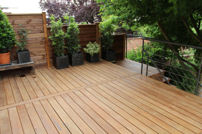 Custom Decks Design & Construction - General Contractors