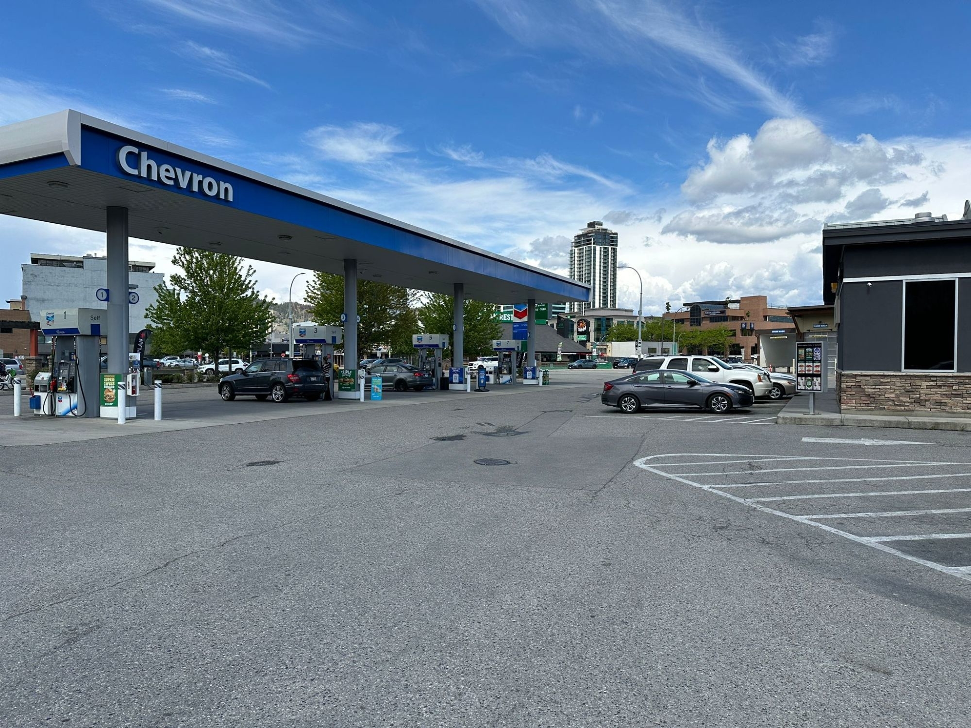 Chevron - Gas Station - Stations-services