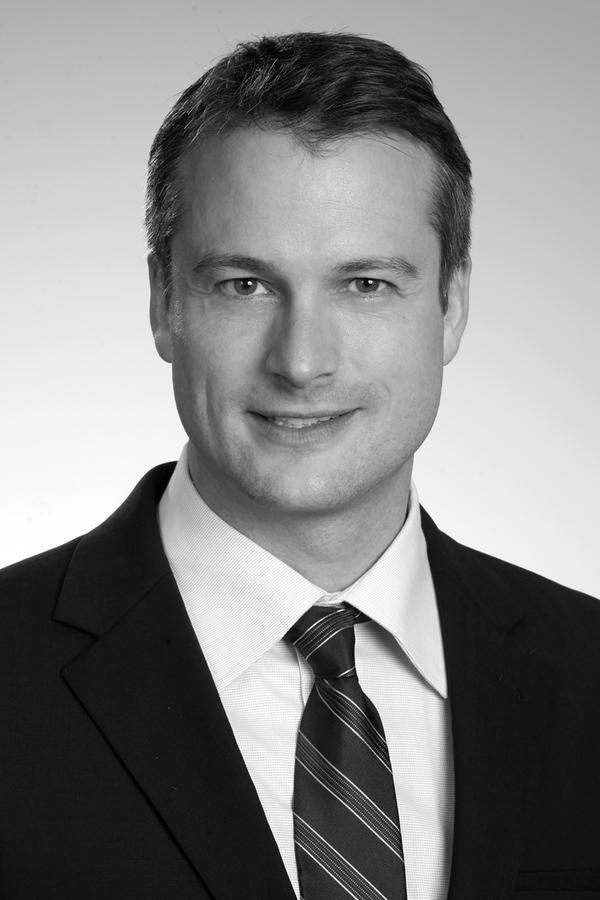 Edward Jones - Financial Advisor: Scott McFarlane, DFSA™ - Conseillers en placements