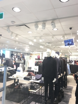 H&M Hennes & Mauritz - Women's Clothing Stores