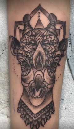 Alana Cronshaw Tattoo Artist - Tatouage