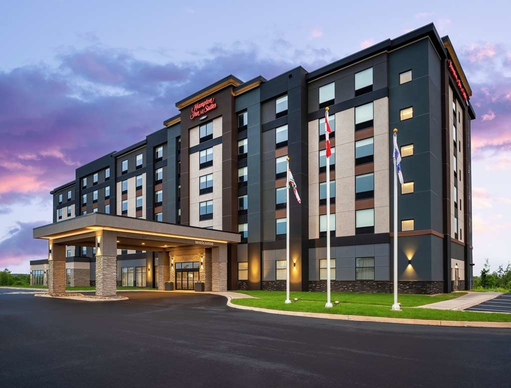 Hampton Inn & Suites Charlottetown - Hotels