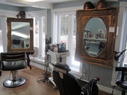 Salon de Coiffure L'Artiste - Hairdressers & Beauty Salons