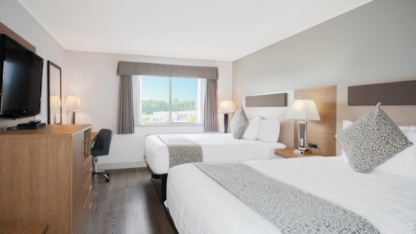 Coast Abbotsford Hotel & Suites - Hotels