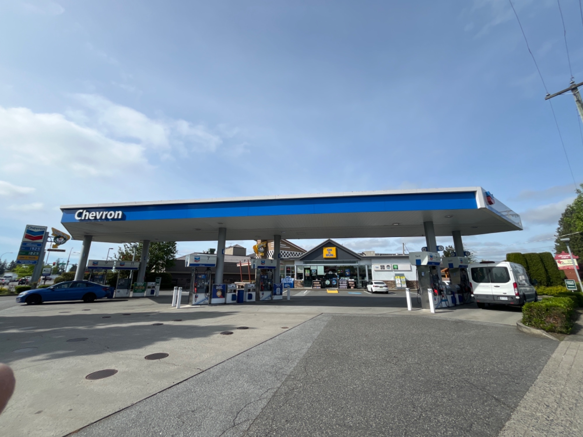 Chevron - Gas Station - Stations-services