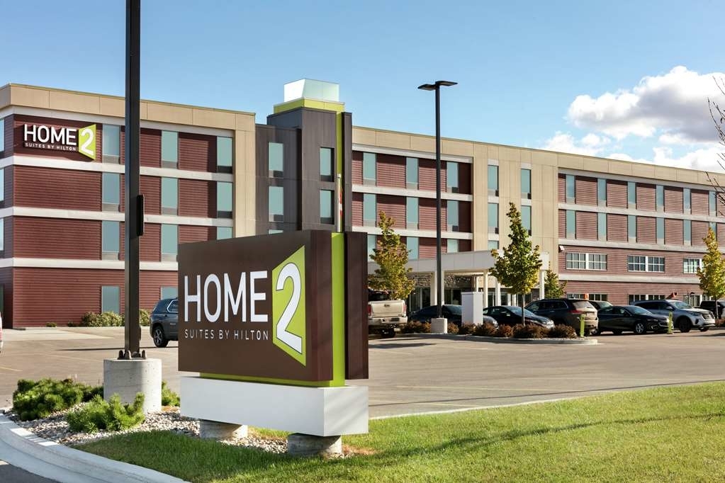 Home2 Suites by Hilton Fort St. John - Hôtels
