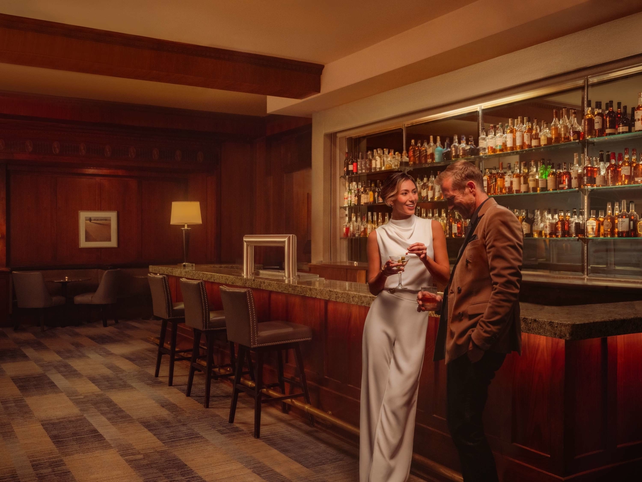 The Lounge at Fairmont - Restaurants