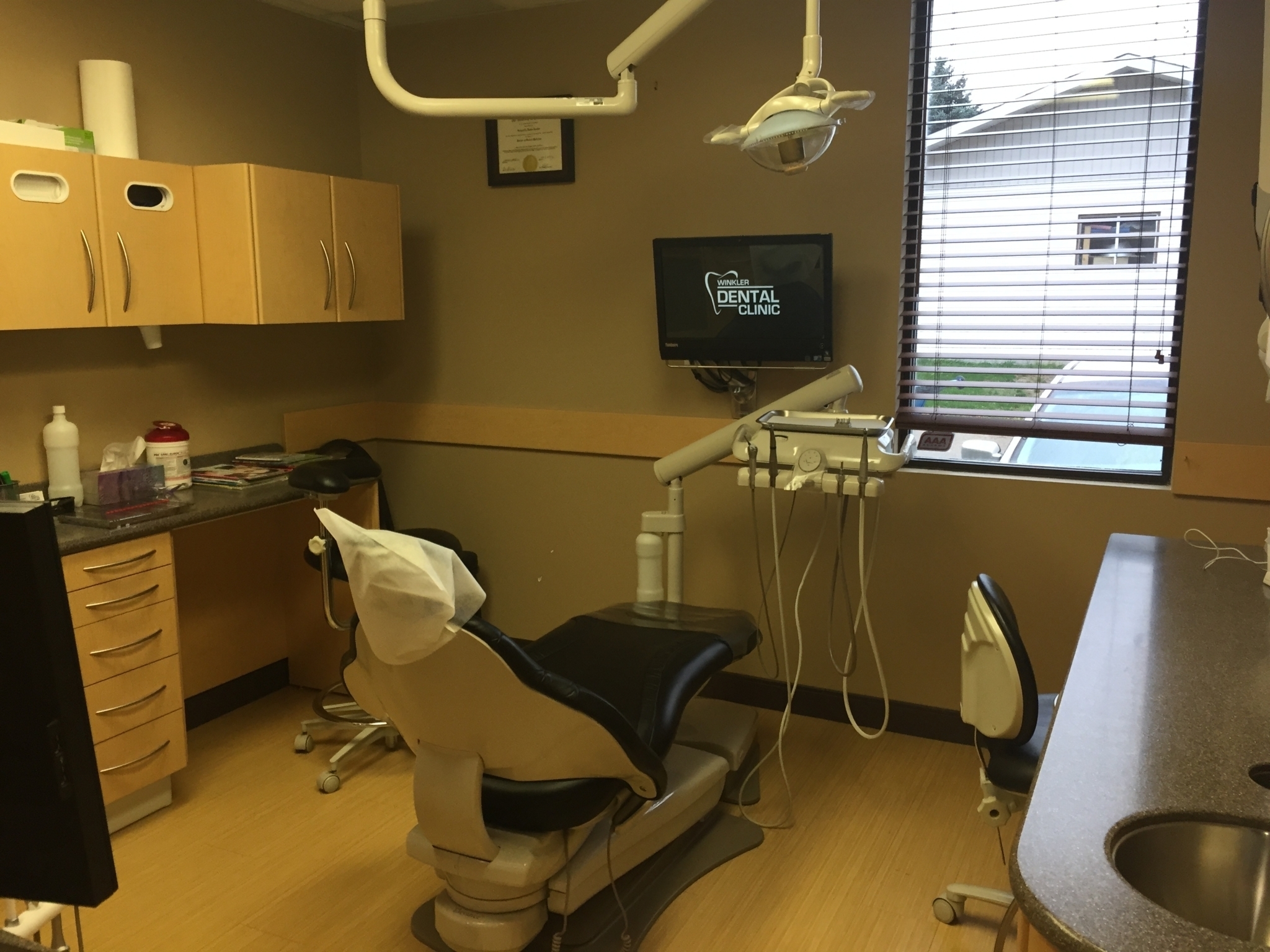 Winkler Dental Clinic - Dentists