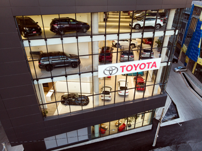 Downtown Toyota Toronto - New Car Dealers