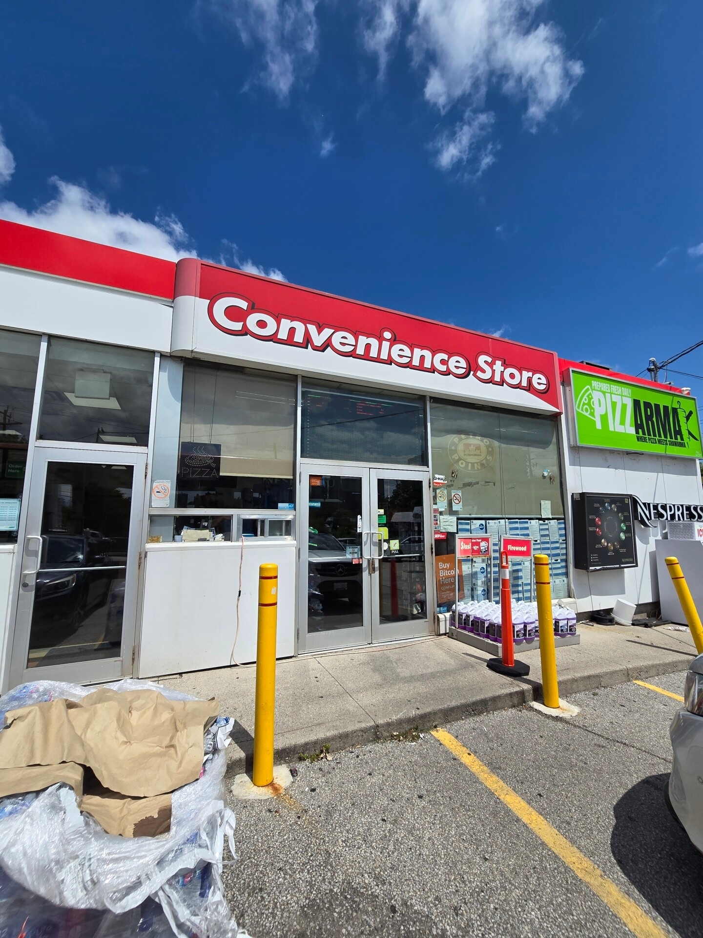 CoinFlip Bitcoin ATM - Petro Canada (Toronto) - Banques