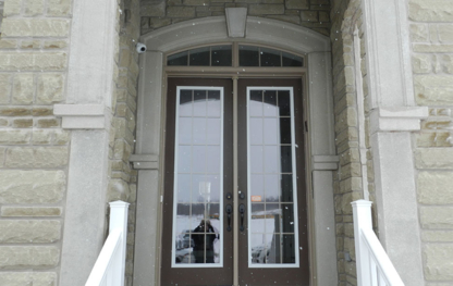 Vinyl Leaf Windows and Doors - Portes et fenêtres