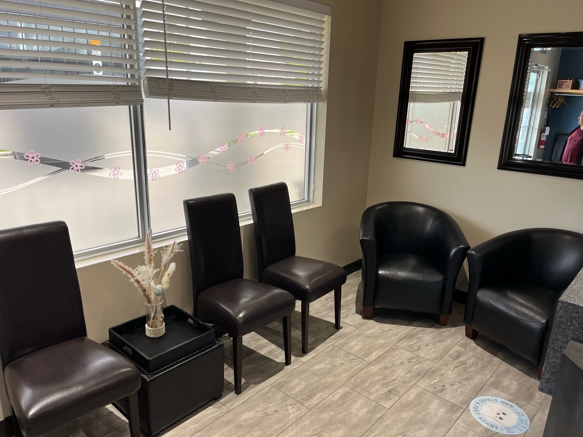 LifeSmiles Dental - La Salle - Dentistes