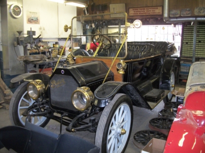 Fawcett Motor Carriage Company - Antique & Classic Cars