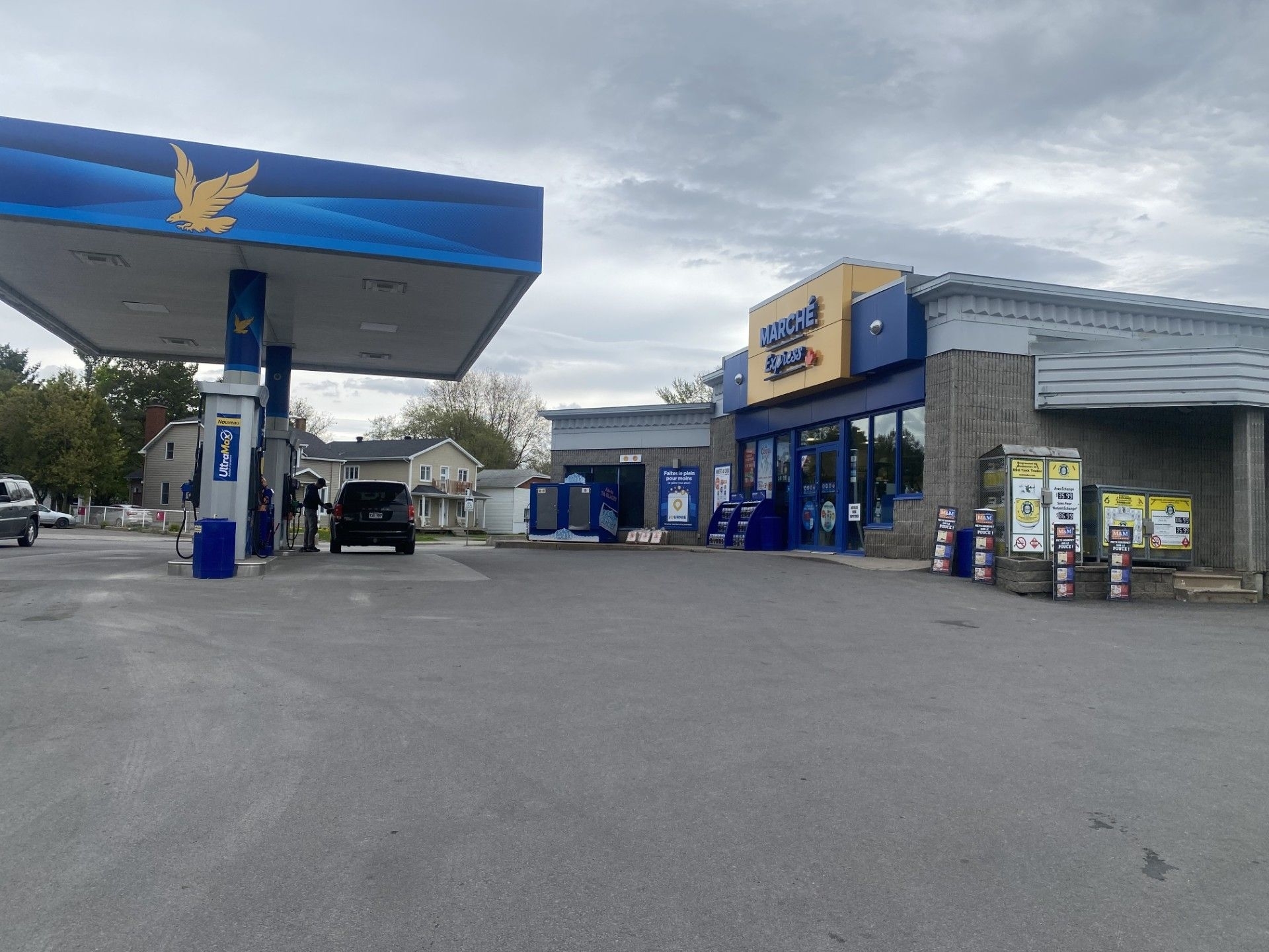 Ultramar - Gas Station - Gas Stations