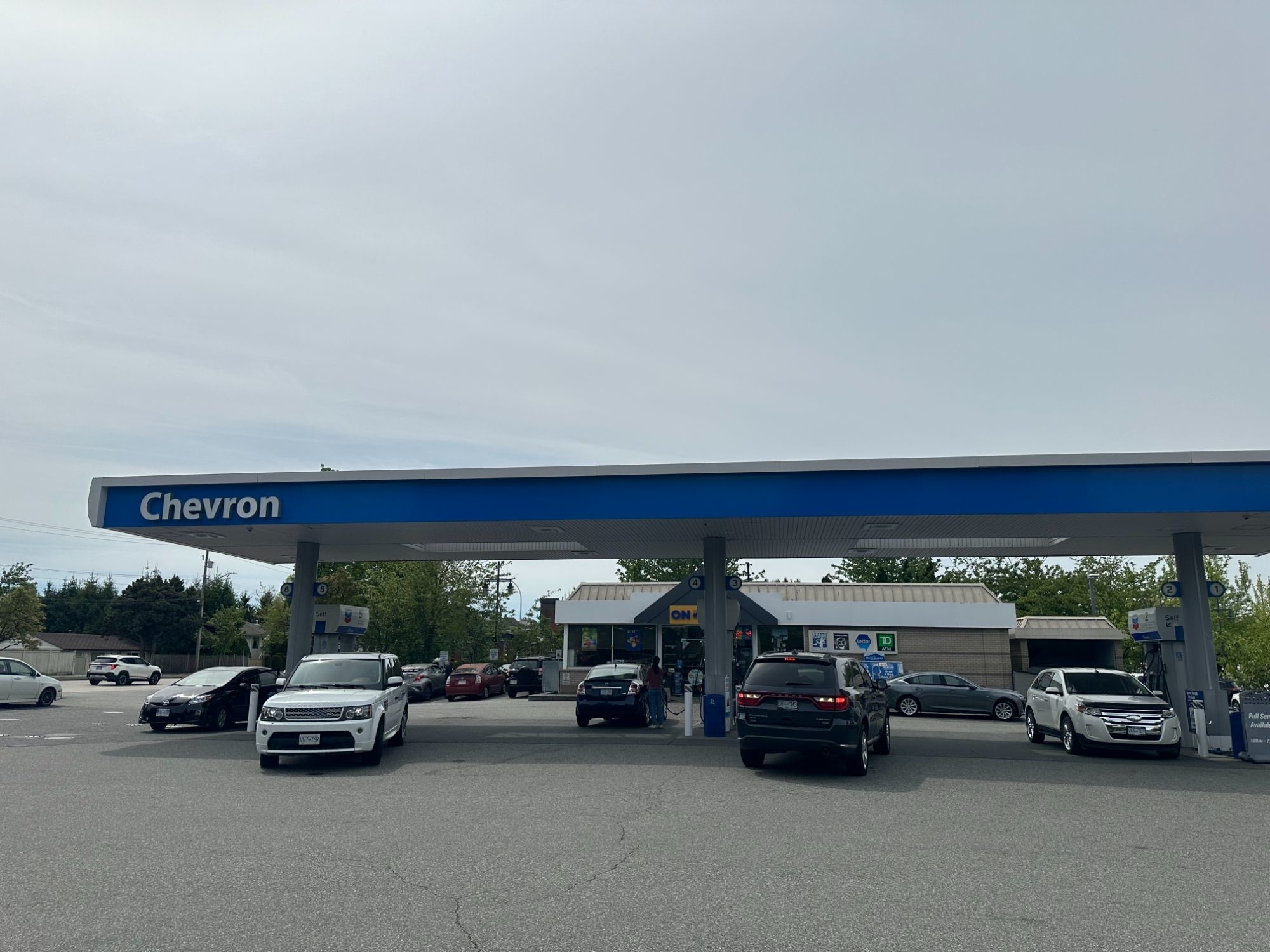 Chevron - Gas Station - Stations-services