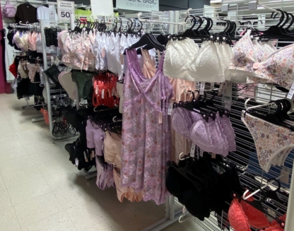 Ardene - Magasins de vêtements