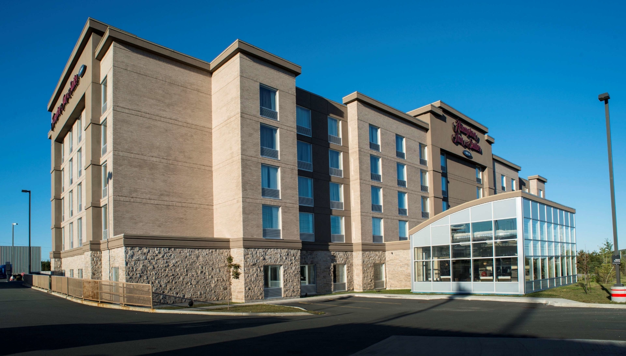 Hampton Inn & Suites by Hilton St. John's Airport - Hotels