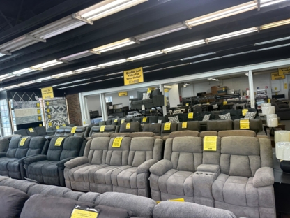 Surplus Furniture and Mattress Warehouse - Magasins de meubles