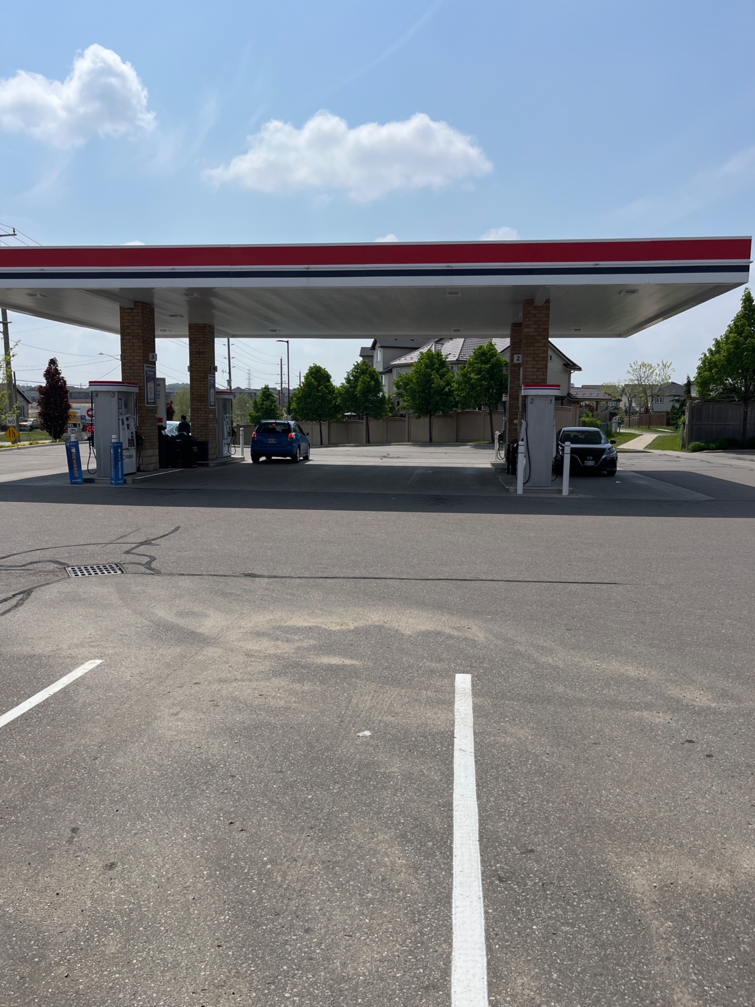 pioneer - gas station - Gas Stations