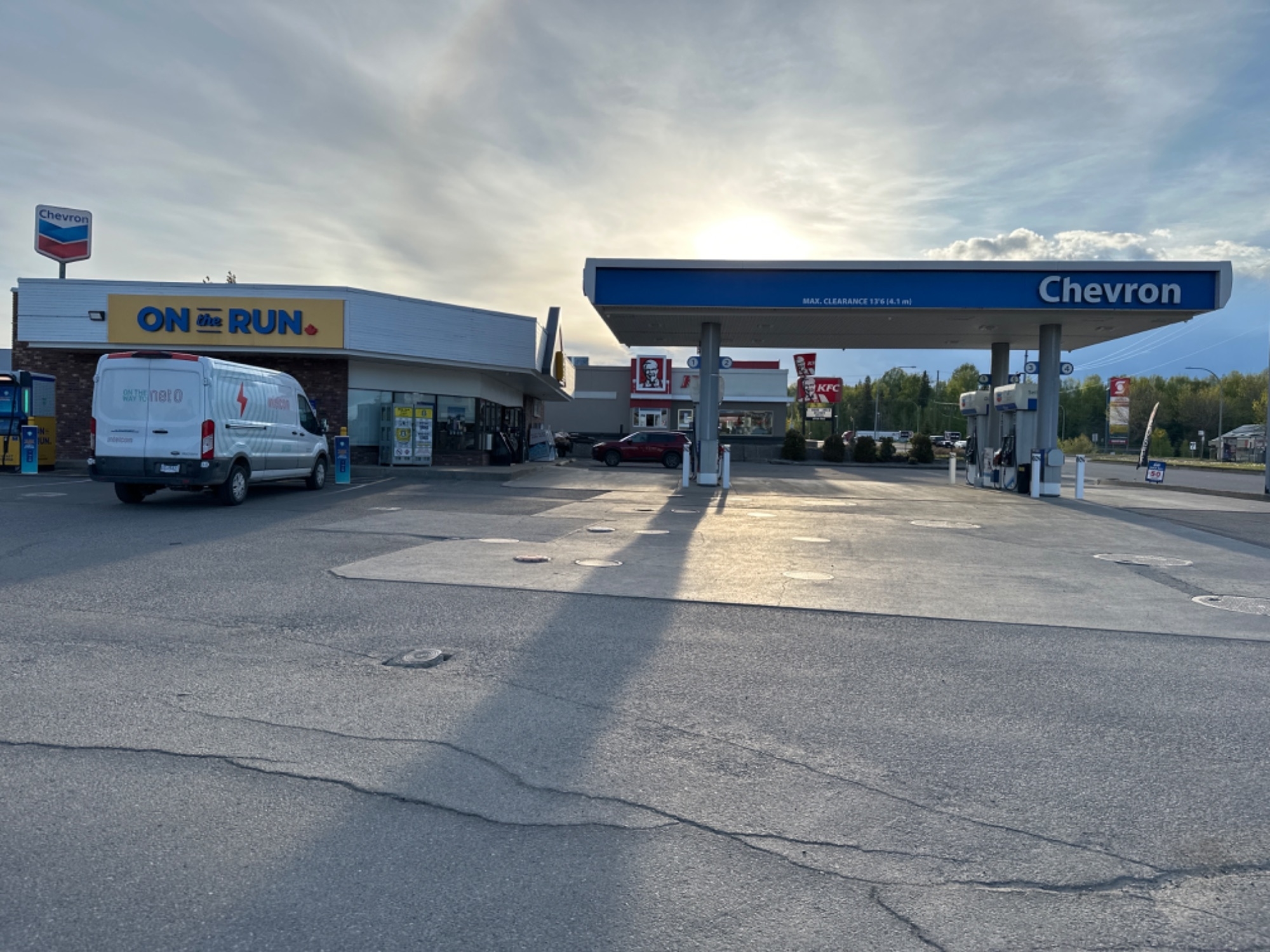 Chevron - Gas Station - Stations-services