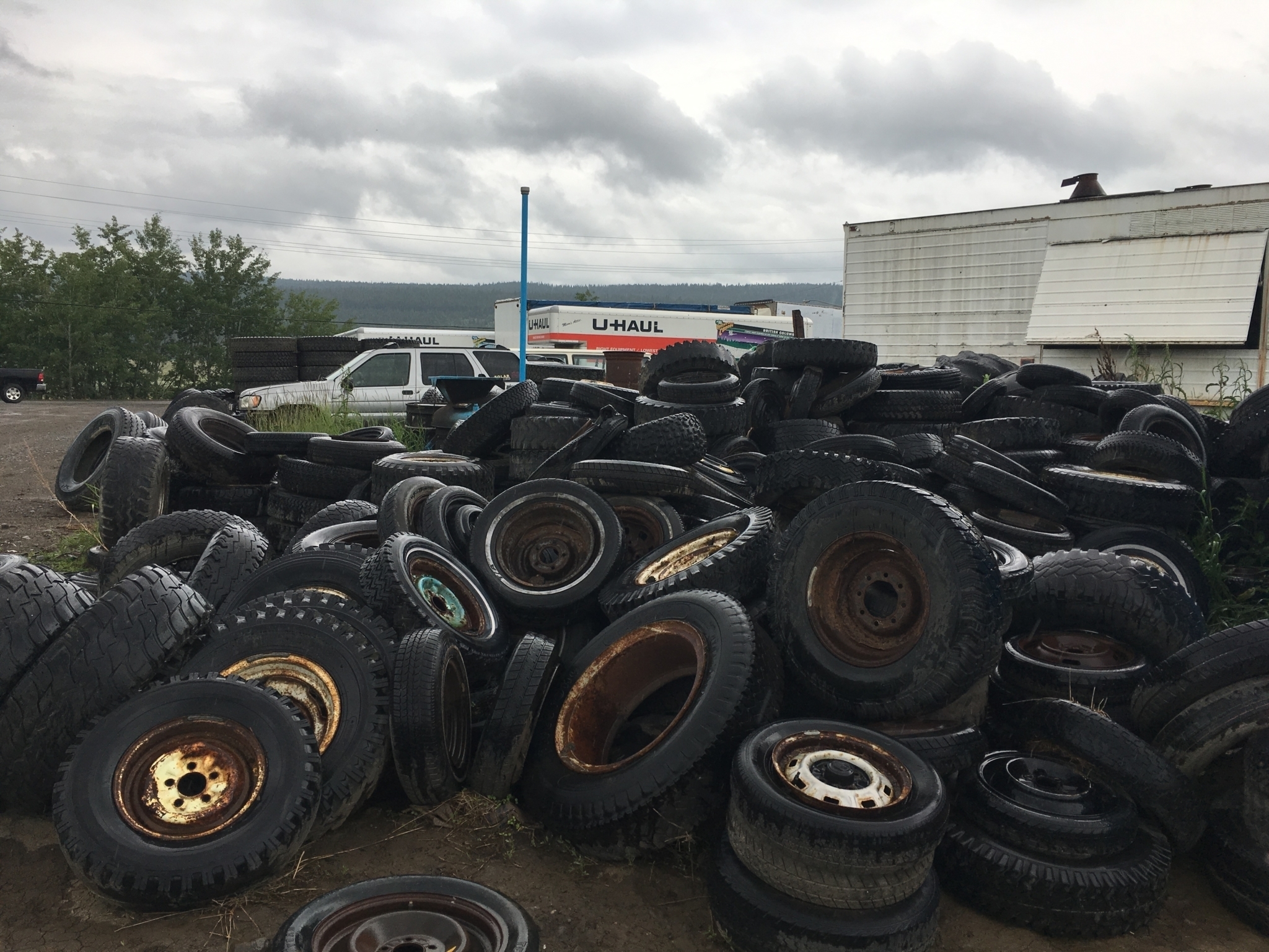 Country Tirecraft - Tire Retailers