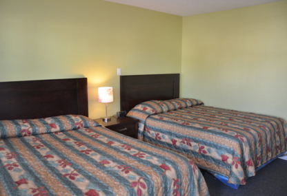 Coachman Inn Motel - Motels