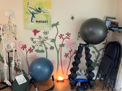 Satori Yoga Studio - Écoles et cours de yoga