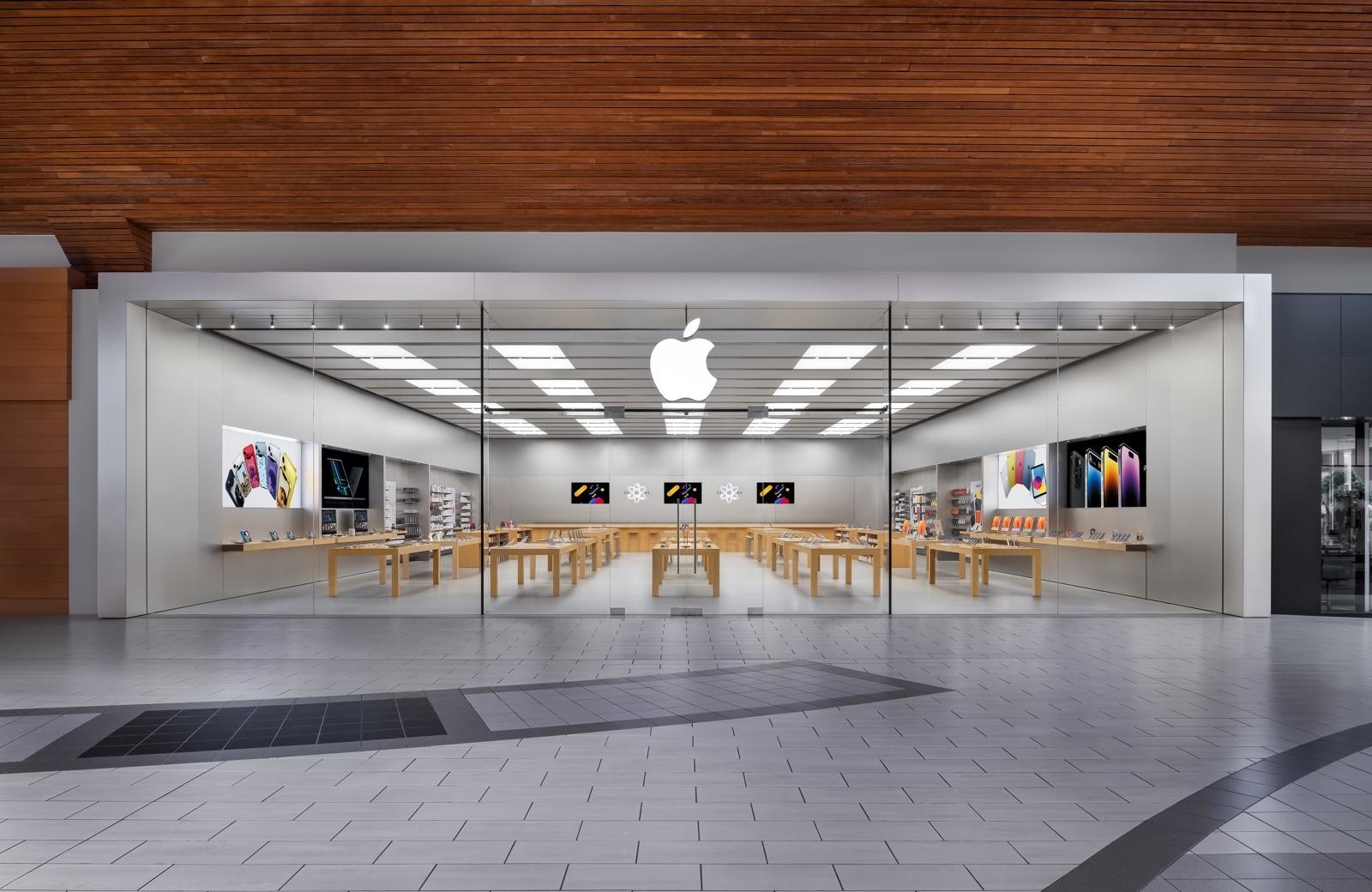 Apple Coquitlam Centre - Electronics Stores