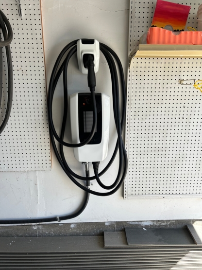 AE Electric - Électriciens