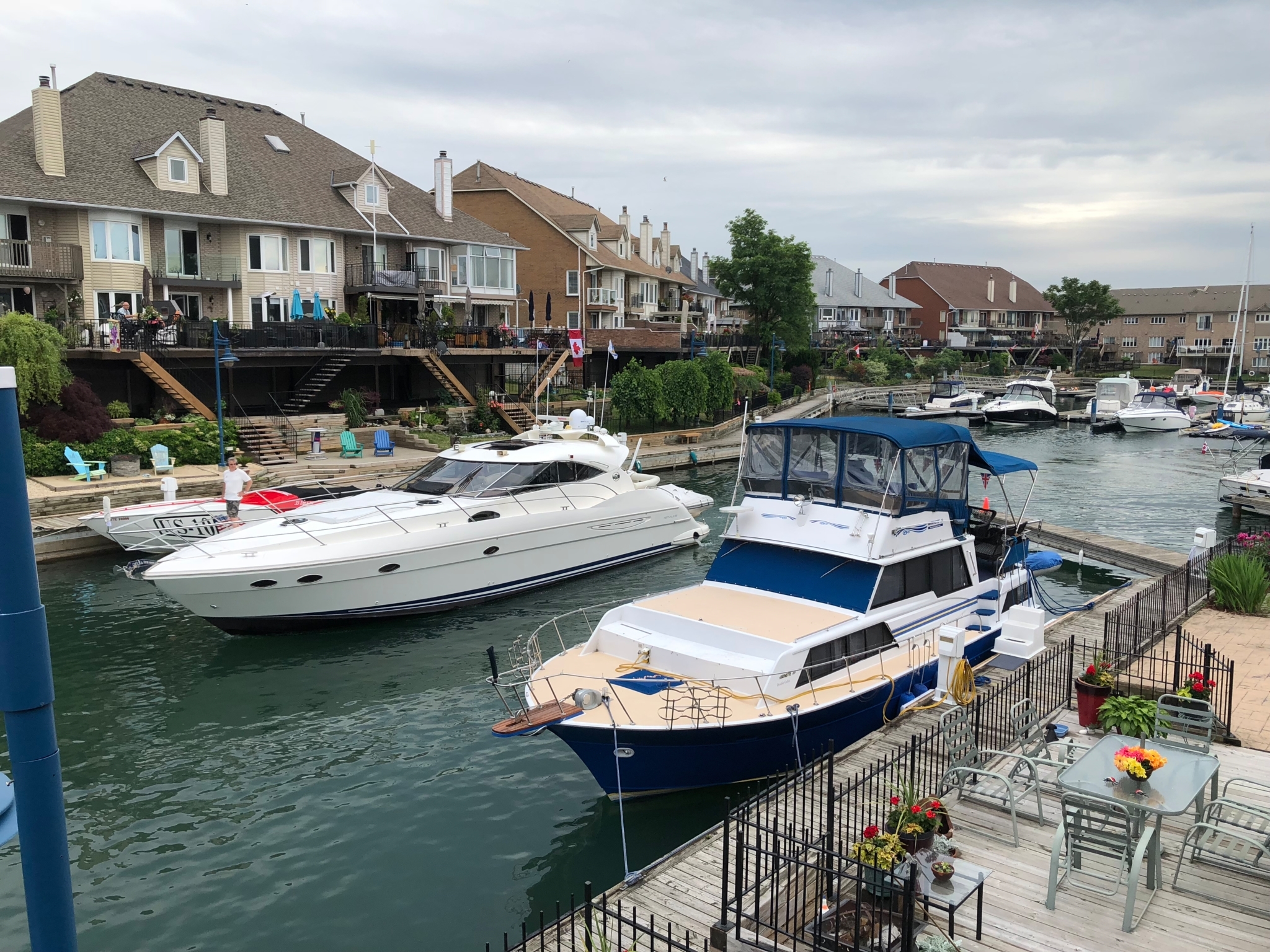 newport yacht club stoney creek services