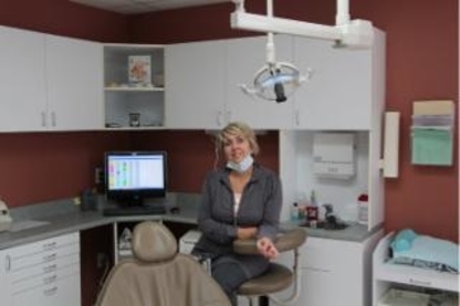 Fréchette Dr René - Dentists