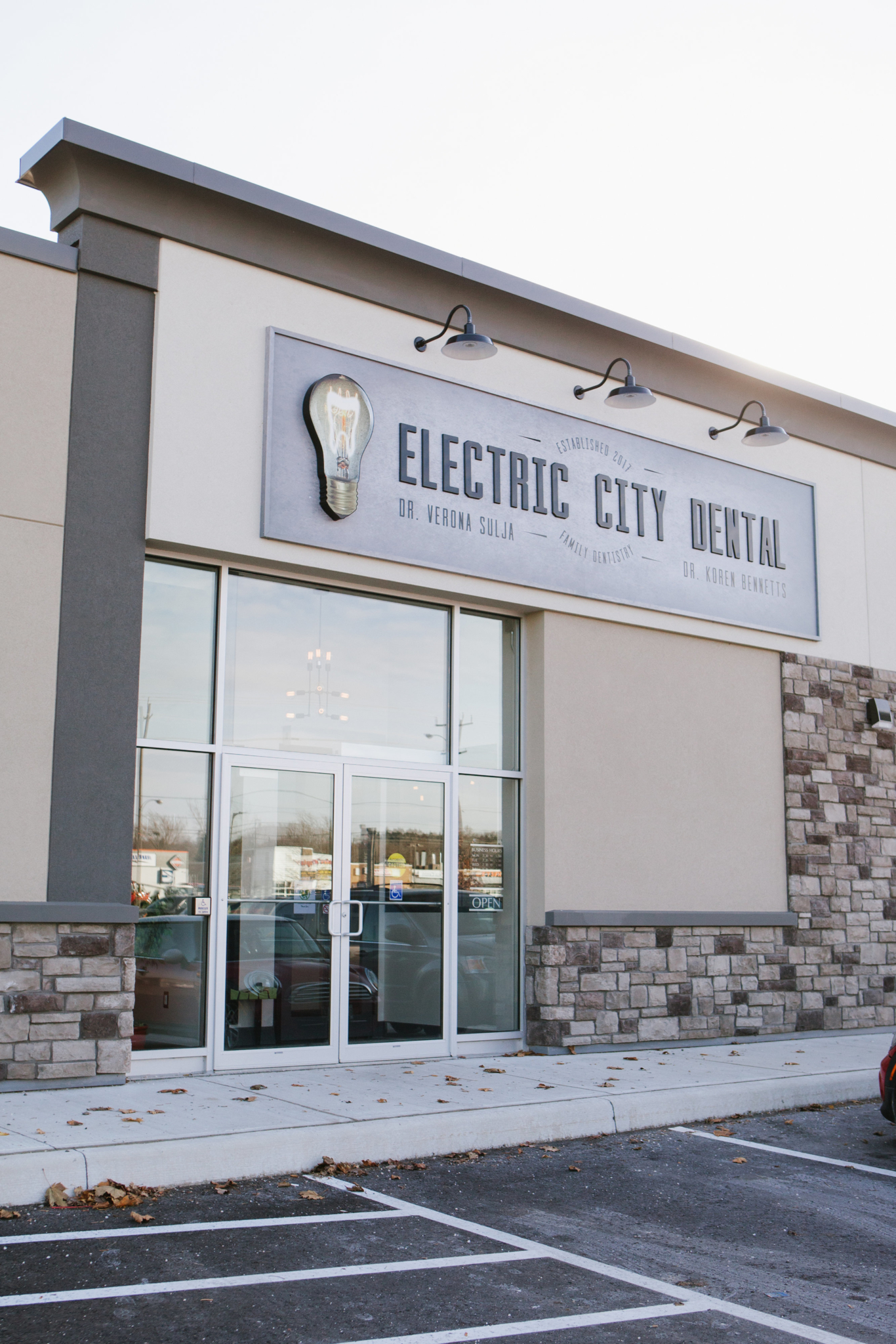 Electric City Dental - Électriciens