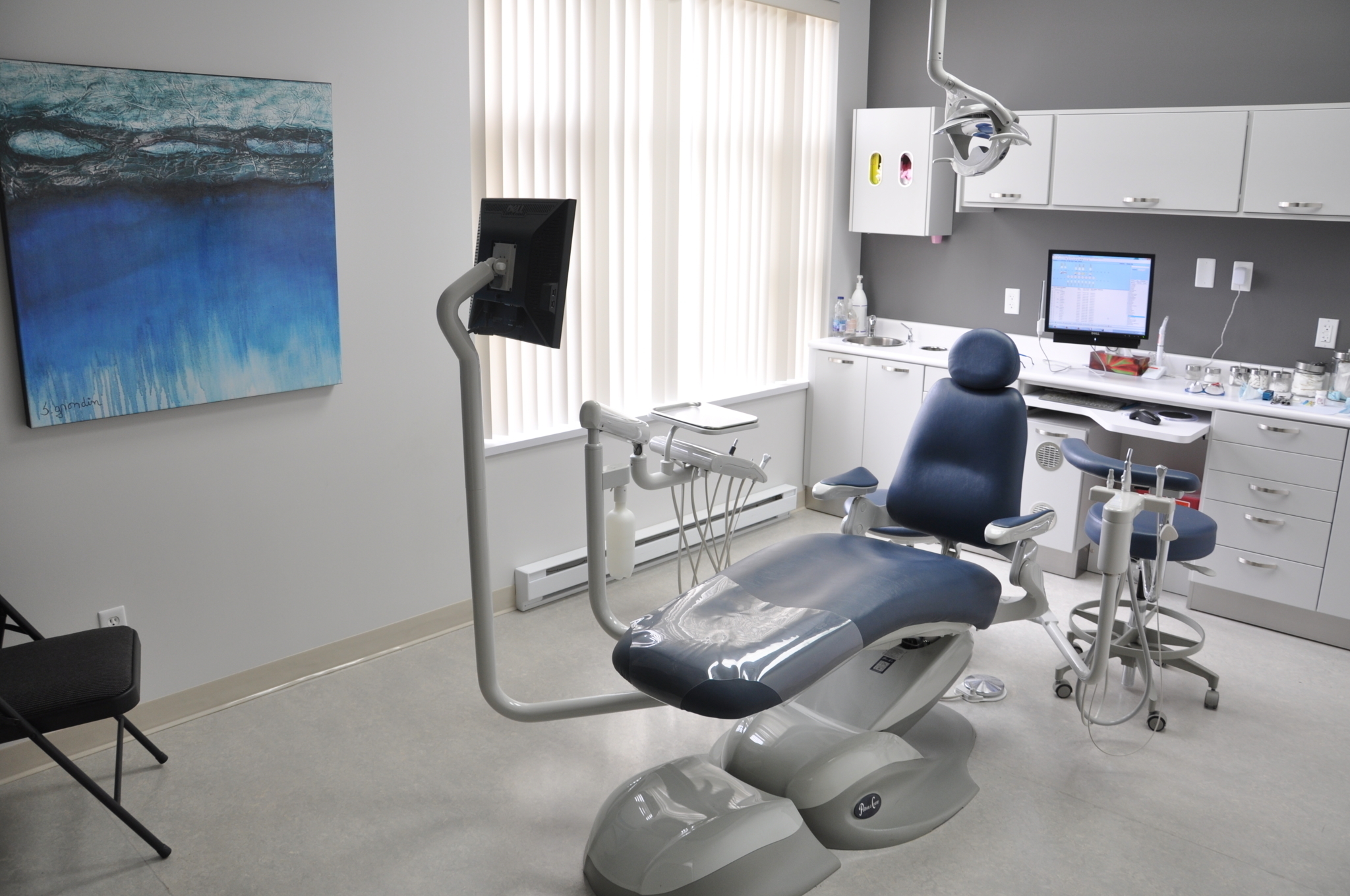 Clinique Dentaire Marie-Ève Cloutier - Dental Clinics & Centres
