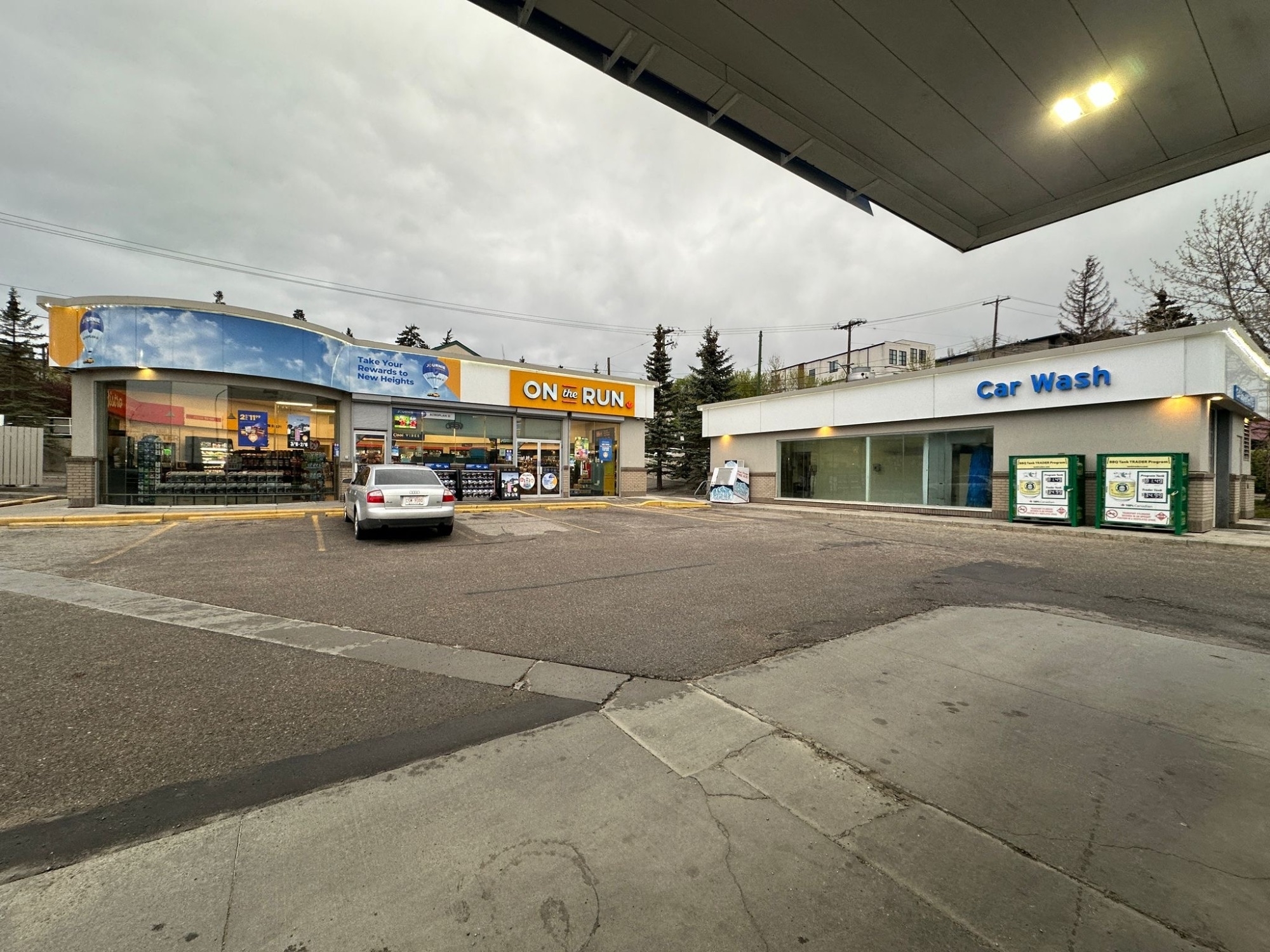 Chevron - Gas Station - Convenience Stores