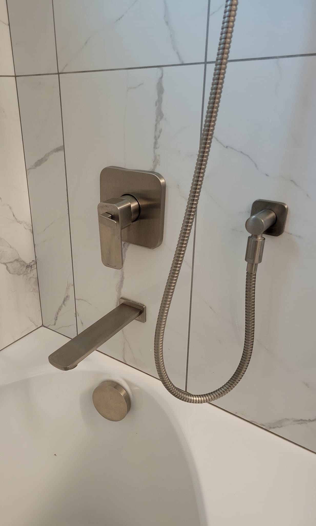 Symmetry Plumbing , Heating & Gas Ltd. - Plombiers et entrepreneurs en plomberie