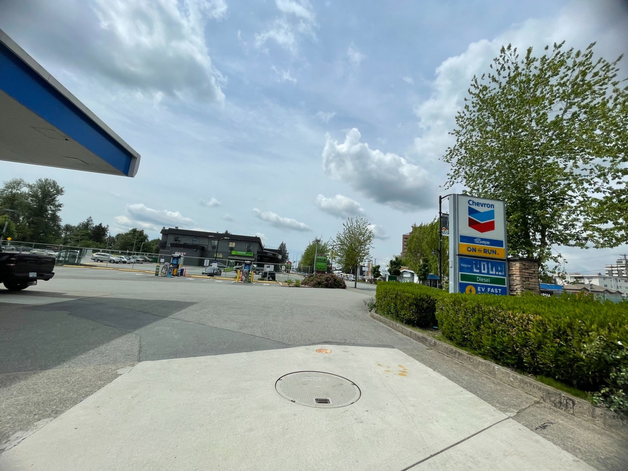 Chevron - Gas Station - Stations-services