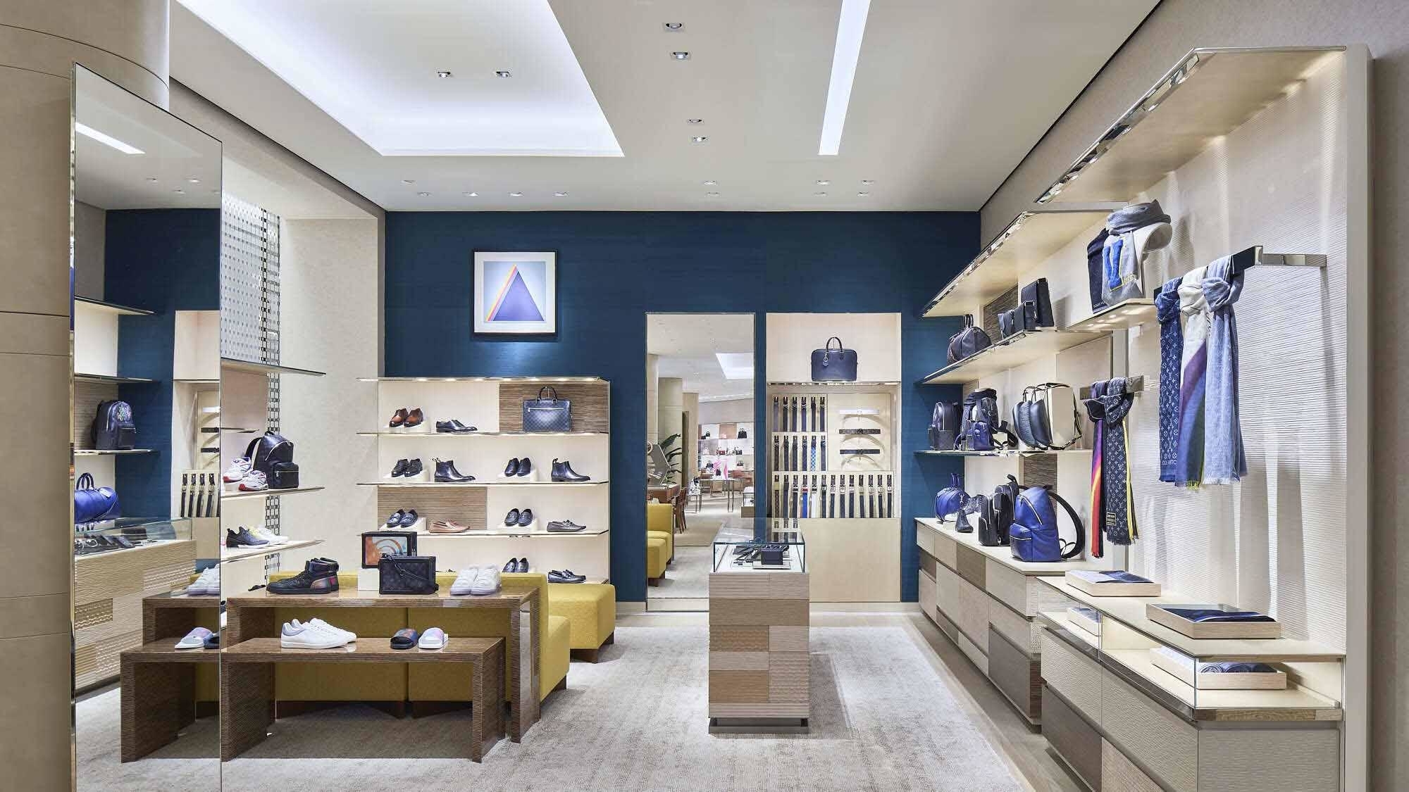 Louis Vuitton Holt Renfrew Ogilvy - Leather Goods Retailers