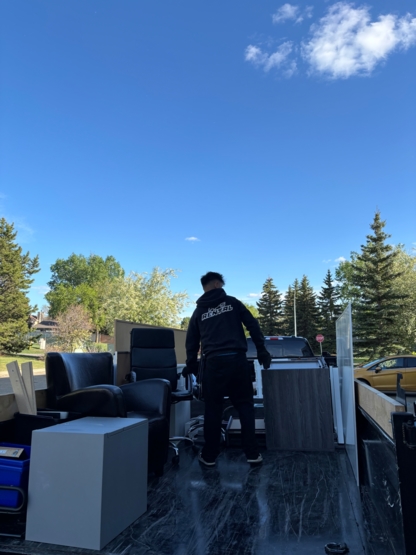 Voir le profil de FP's Trailer Rental and Junk Removal - Edmonton