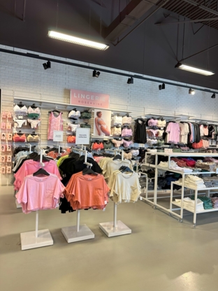 Ardene - Magasins de vêtements