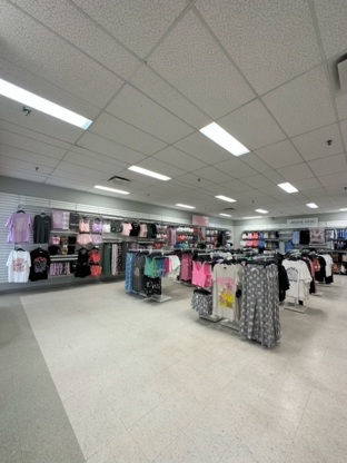 Ardene - Magasins de vêtements